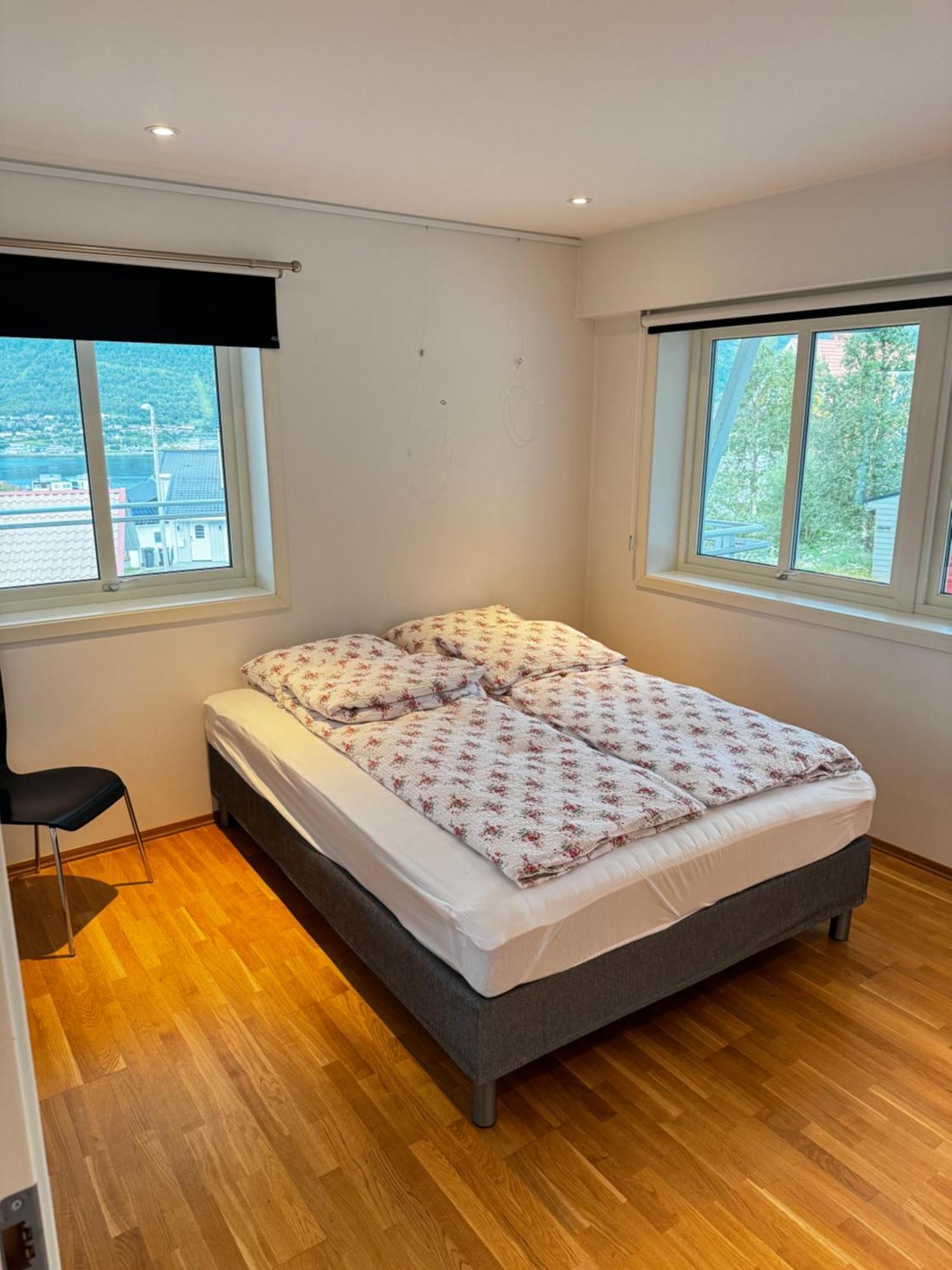 Sentral Leilighet Med Fantastisk Utsikt Tromsø Exteriör bild